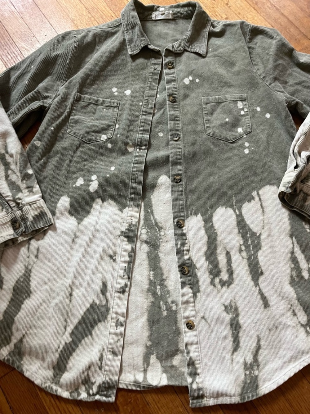 🌿 Peach Love California Corduroy Button-Up – Size Large 🌿